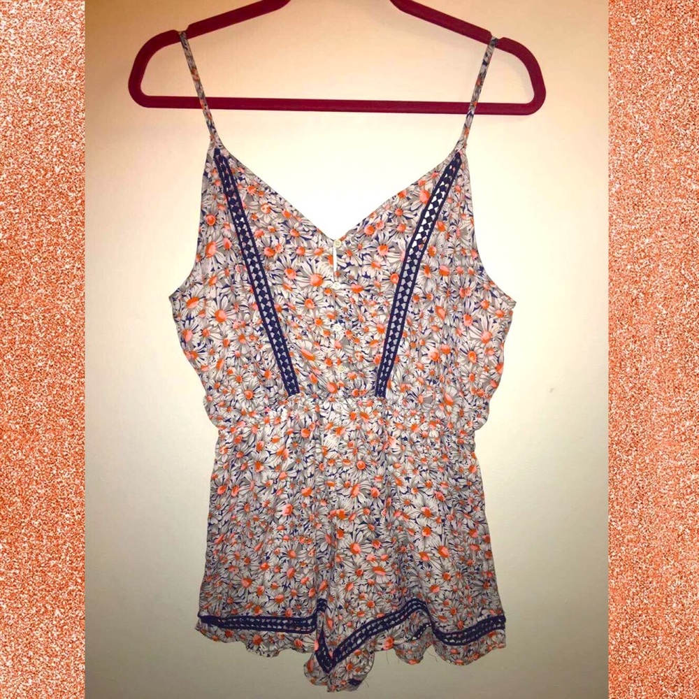🌼Loveriche Romper🌼