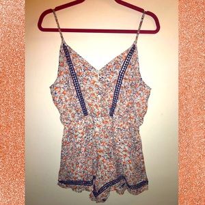 🌼Loveriche Romper🌼