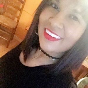 Meet your Posher, Ana