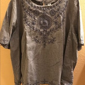 XL Old Navy embroidery top