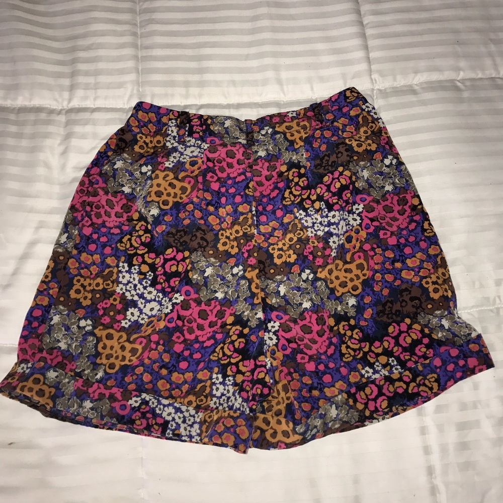 NWOT American Apparel Floral Shorts - Picture 3 of 4