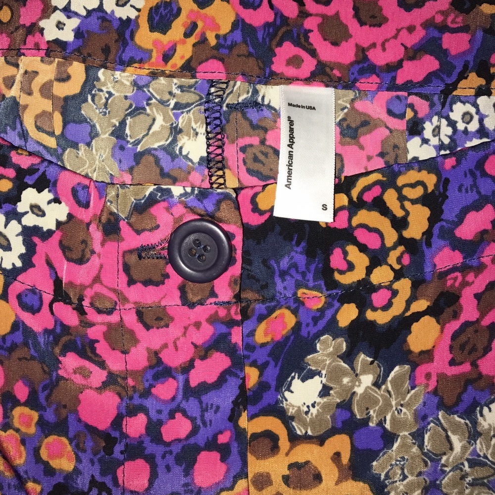 NWOT American Apparel Floral Shorts - Picture 4 of 4