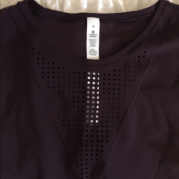 ❤️ LULULEMON Perfectly Perfed Tee Black Cherry❤️ - Picture 6 of 8