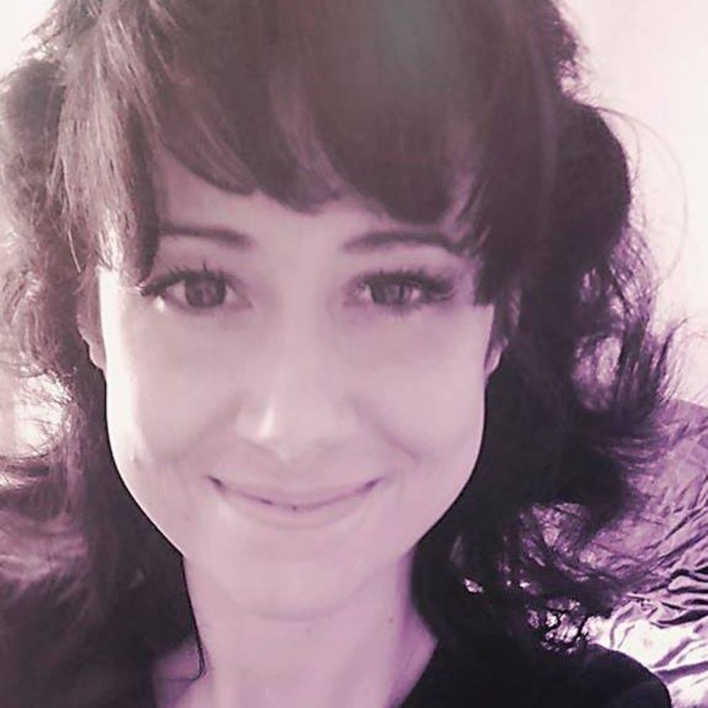 Meet your Posher, Corrina