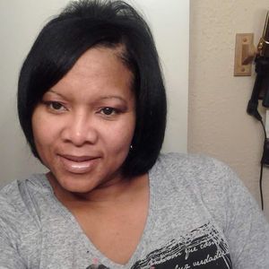 Meet your Posher, Yolanda