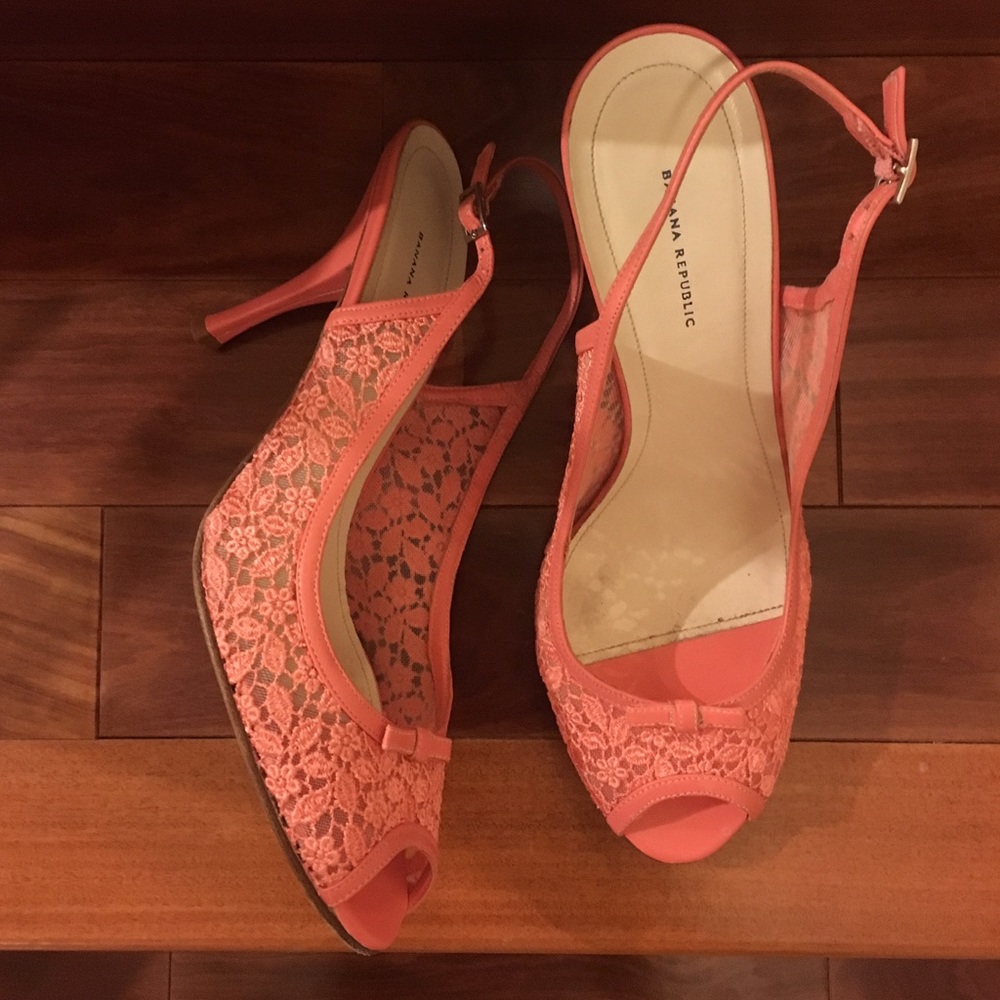 Banana Republic 2.5" Lace Sling Back Sandals