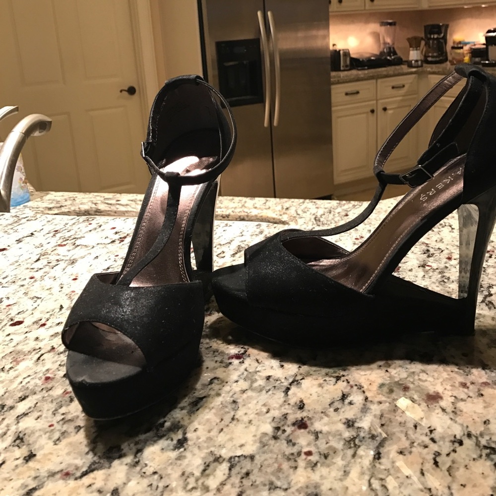 Black heels***will consider trade