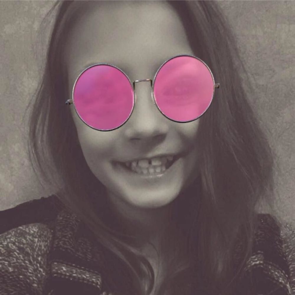 Meet your Posher, Emilie