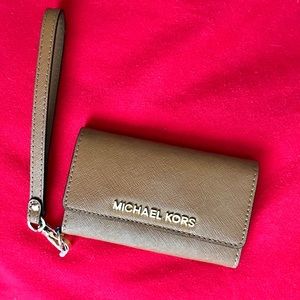 Michael Kors Saffiano Leather iPhone 5/SE Wristlet