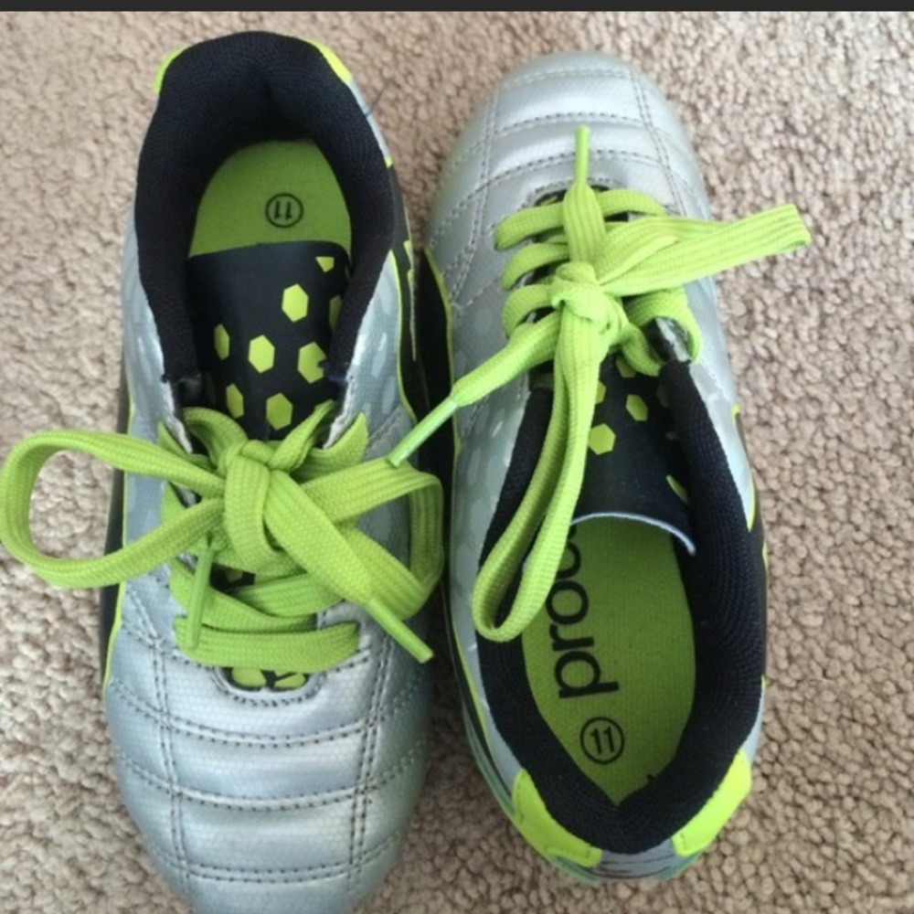 Boys Puma Soccer Cleats