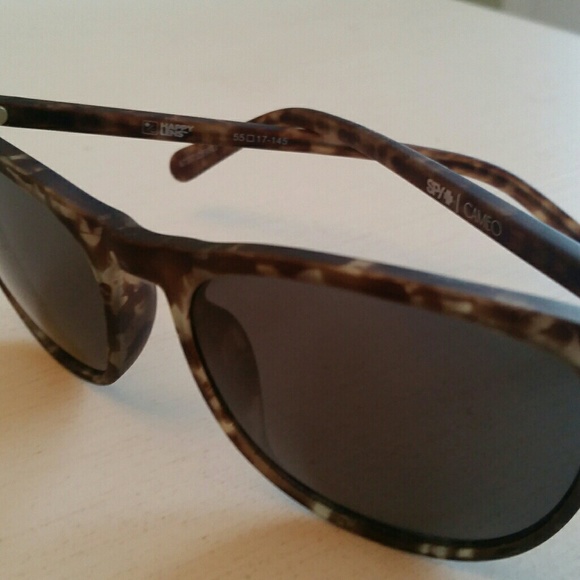 SOLD- Spyoptic Cameo Sunglasses - Picture 3 of 4