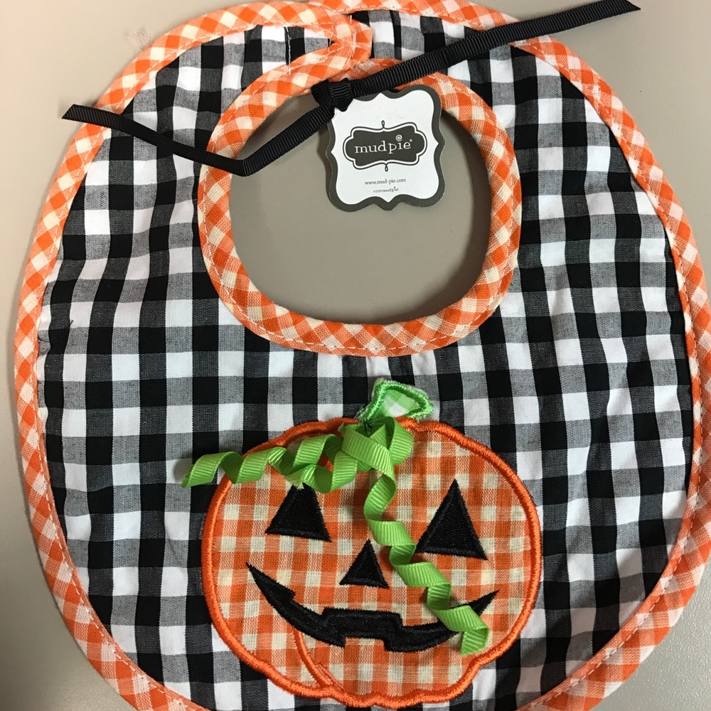 NWT MUD PIE PUMPKIN GINGHAM BIB