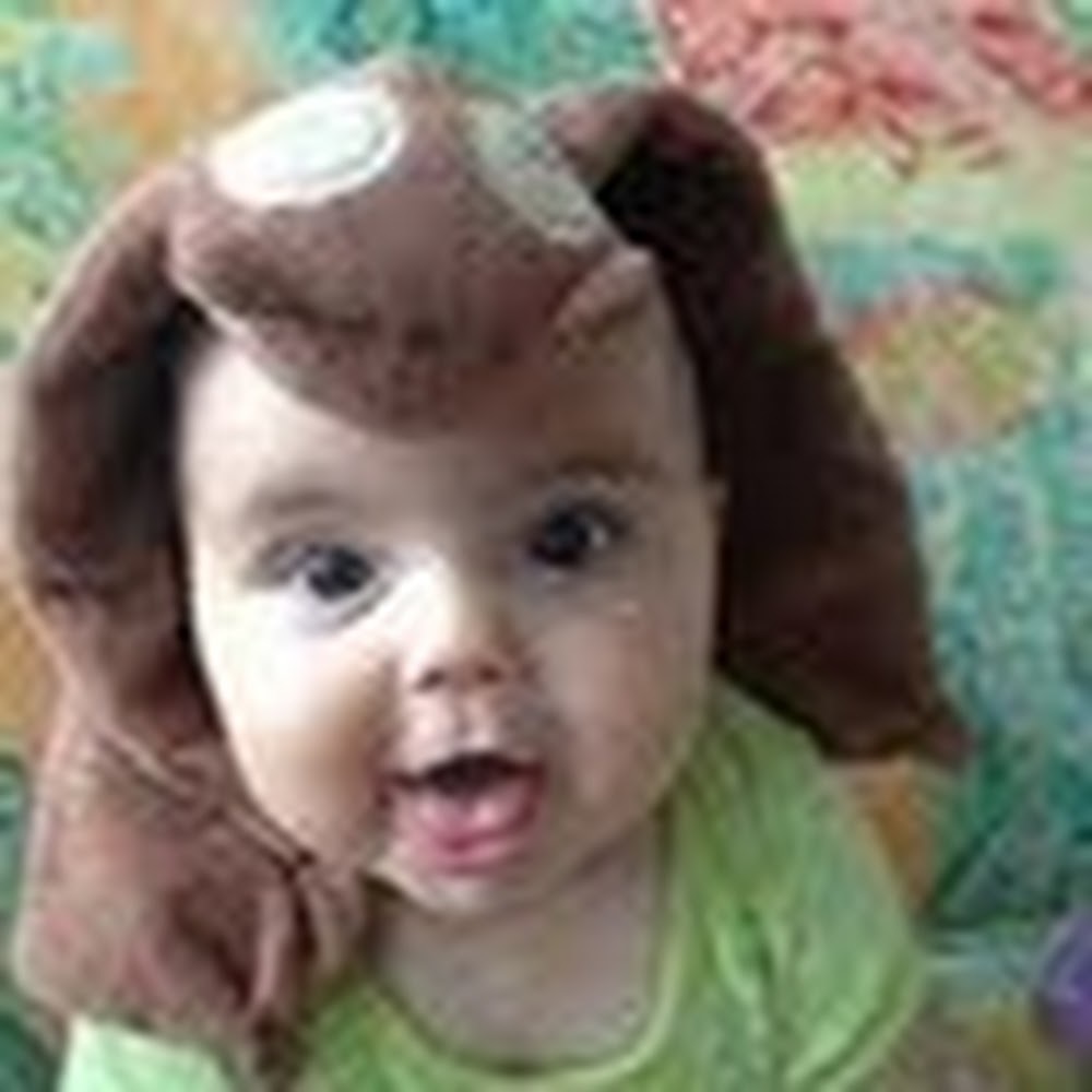 Meet your Posher, Holly