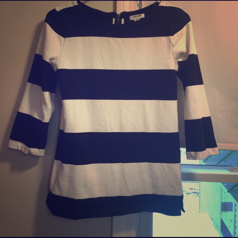 Old Navy - 3/4 sleeve - size small tall