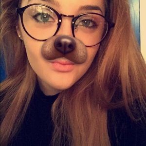 Meet your Posher, Courtney