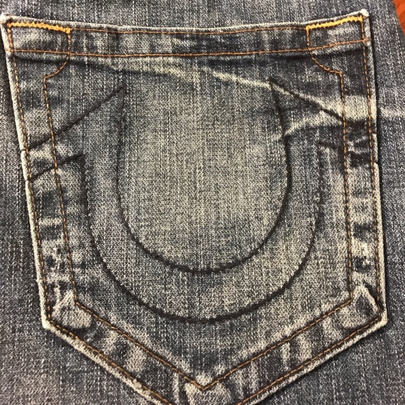 True Religion Straight legged Jean - Picture 2 of 8