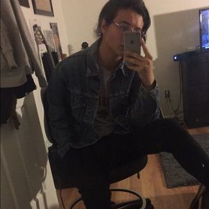 Meet your Posher, Manuel