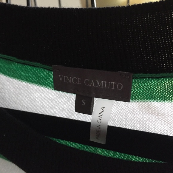 VINCE CAMUTO OVERSIZED LIGHTWEIGHT SWEATER - Picture 4 of 5