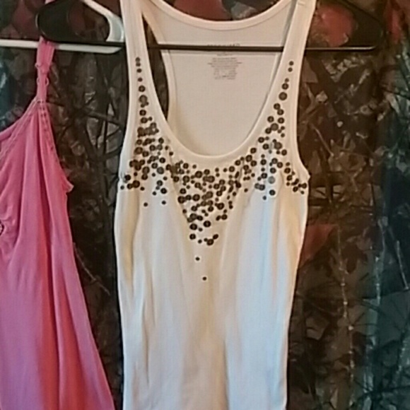 Tank Top Bundle - Picture 4 of 5