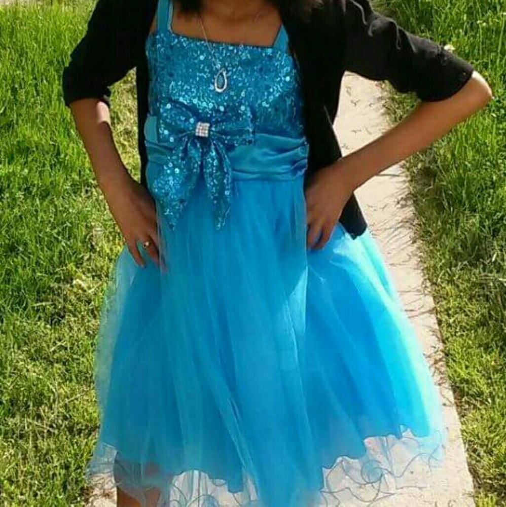 Junior prom dress