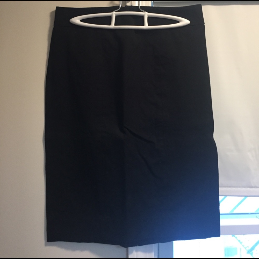 Gap Pencil Skirt - Size 2 - black