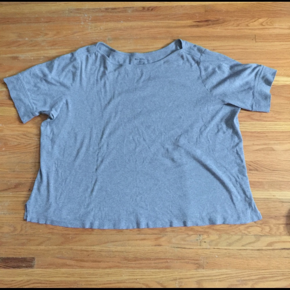 Plus sized gray shirt