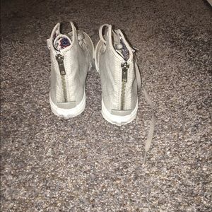 Brand new women's vans sneakers