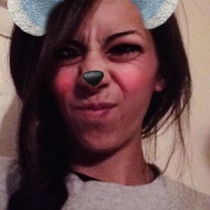 Meet your Posher, Roxanne