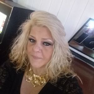 Meet your Posher, Tina
