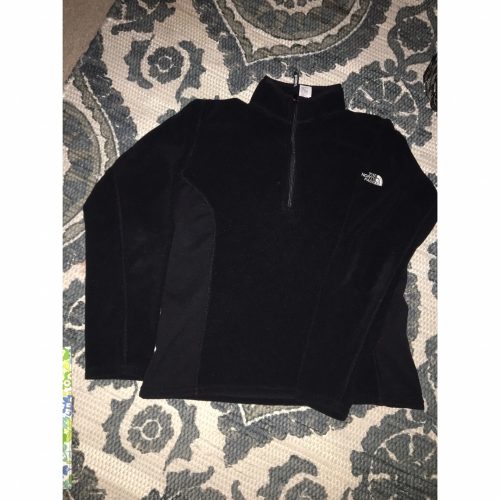 Black North Face 1/4 zip