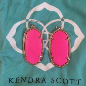 Kendra Scott magenta Danielle earrings