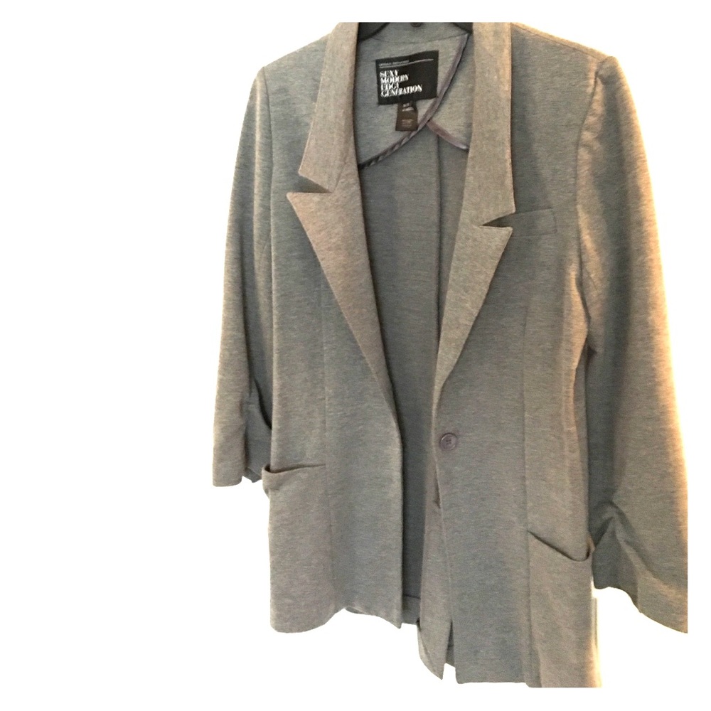 Blazer - Picture 2 of 3