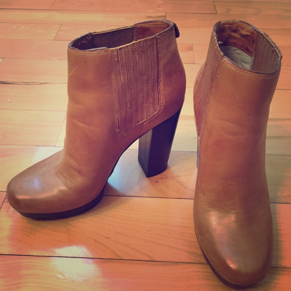 Michael Kors camel colored booties