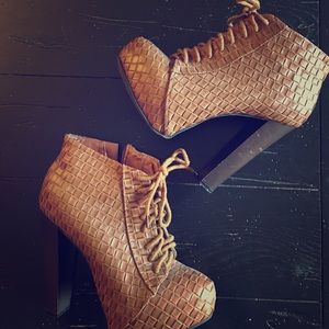 Cute booties!!