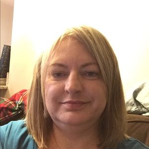 Meet your Posher, Deborah