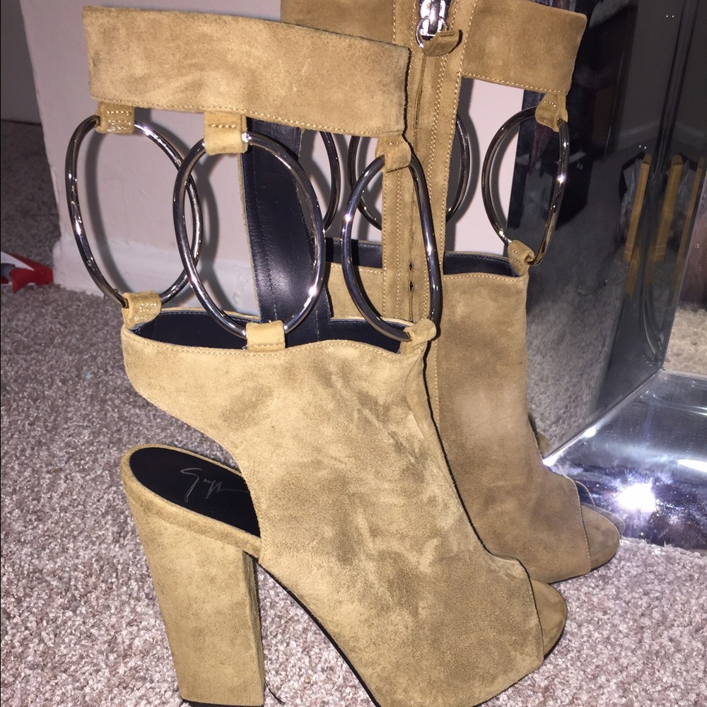 Fall 2016 Giuseppe Zanotti open toe boot