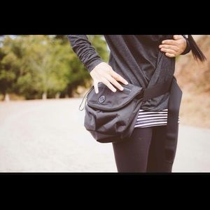 Black lululemon festival bag
