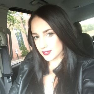 Meet your Posher, Raven