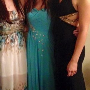 🌻Full length prom/formal dress. Size 0-2