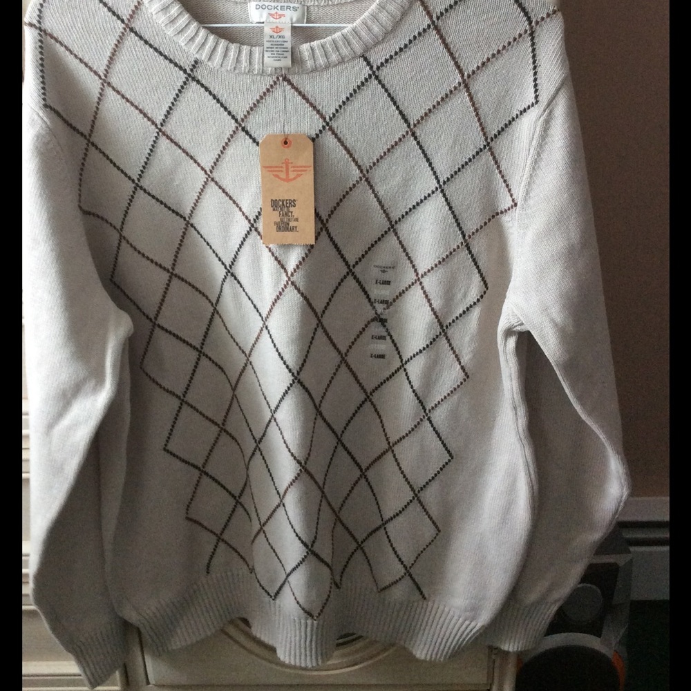 Dockers sweater