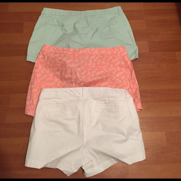 SOLD in bundle🌻 - Picture 2 of 4