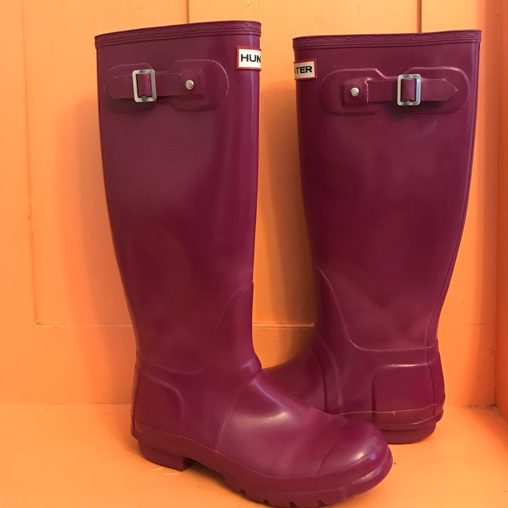 Hunter original tall gloss Wellington boots purple