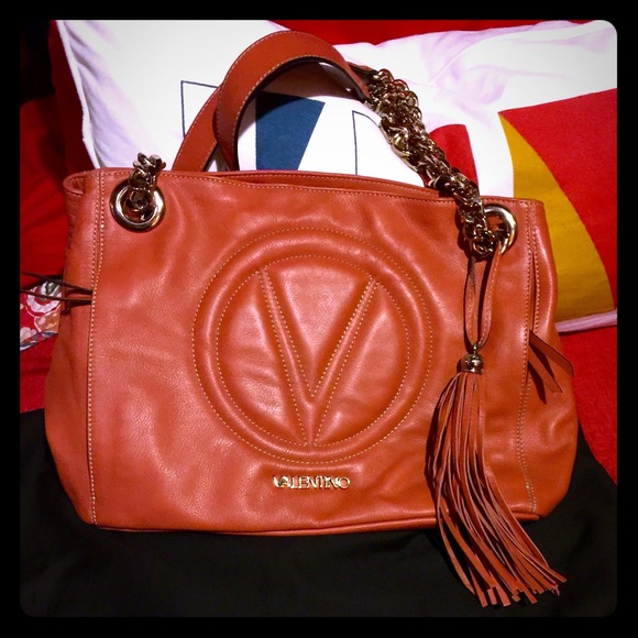 Valentino Handbags - ✨TRADING✨VALENTINO LARGE BAG W/LV LOOP & RING SET