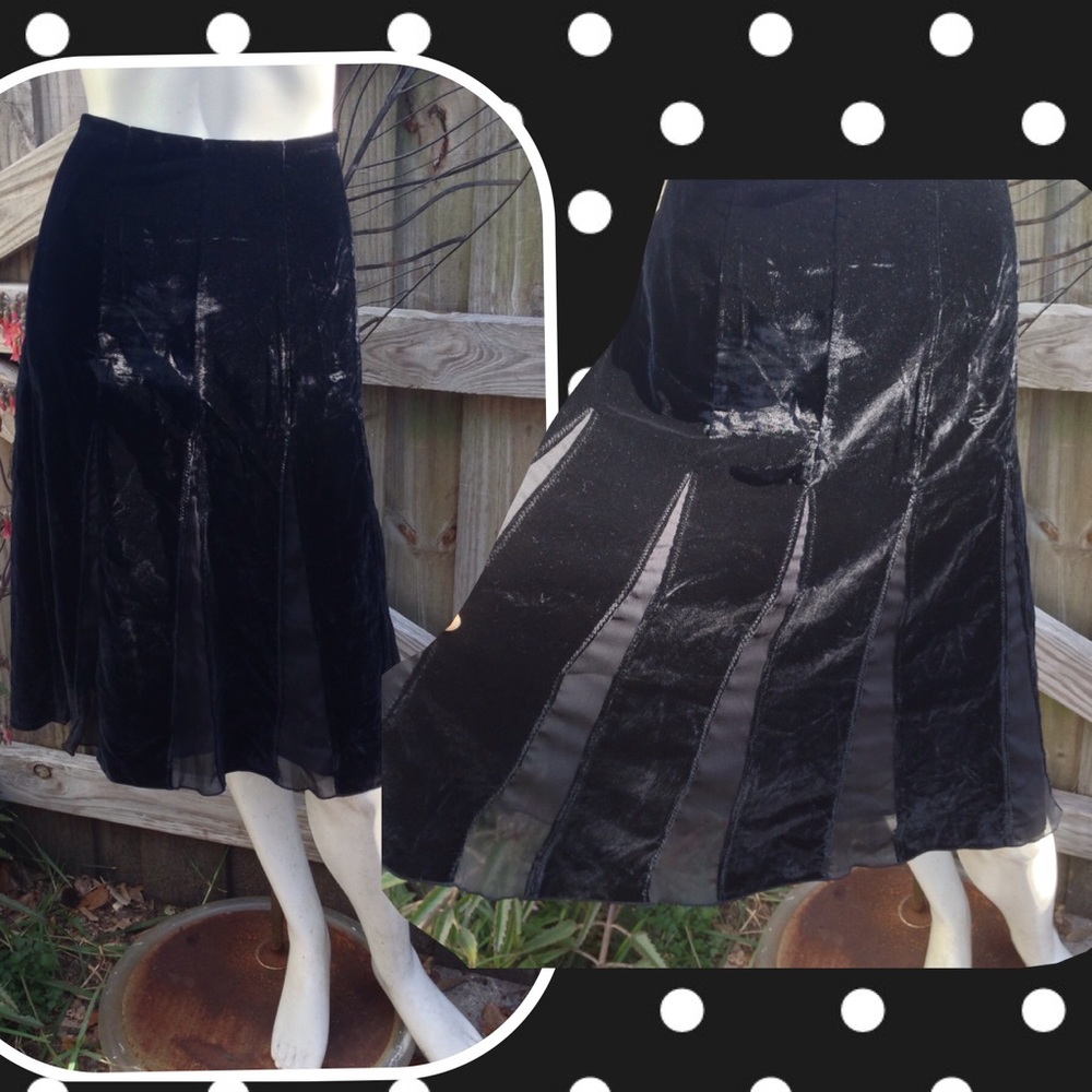 Anthropologie TapeMeasure Black Velvet Skirt. 16