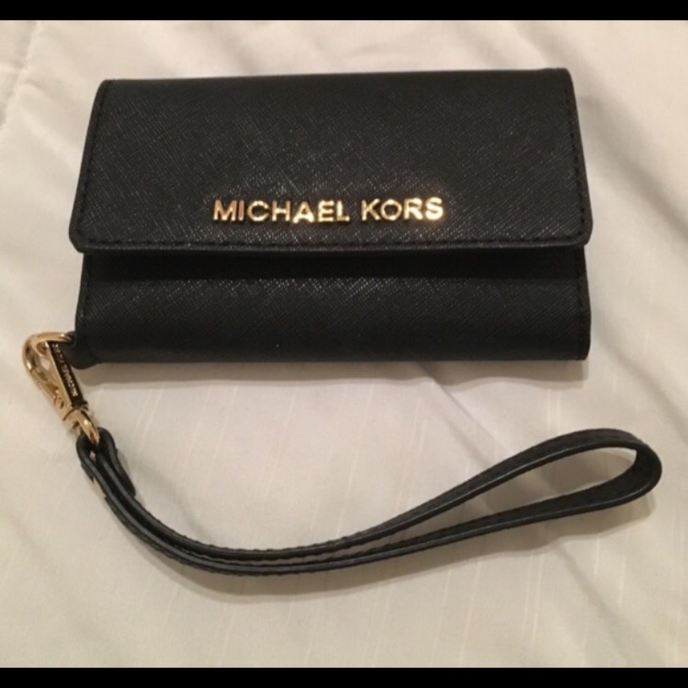 Michael Kors I Phone Wristlet