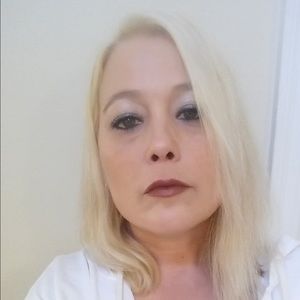 Meet your Posher, Natasha