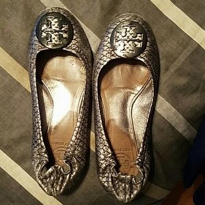 Silver crocodile tory Burch shoes