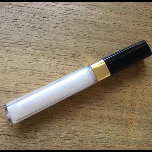Glitter Chanel gloss for @maria_flawless1