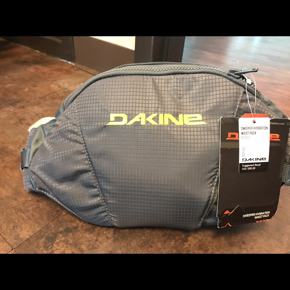 Dakine Waist Hydration Pack