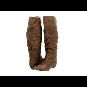 REDUCED! Steve Madden Candence boots size 7.5